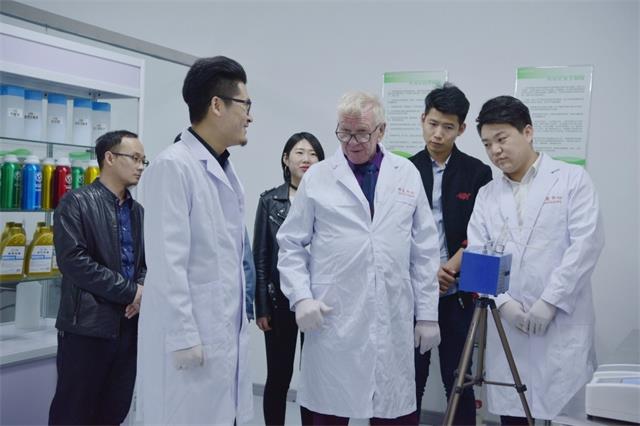 美博士